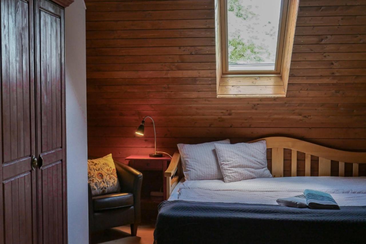 Bed and Breakfast Rose Hip Hill Farm Valea Tirnei Экстерьер фото