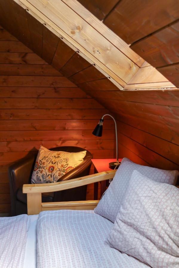 Bed and Breakfast Rose Hip Hill Farm Valea Tirnei Экстерьер фото